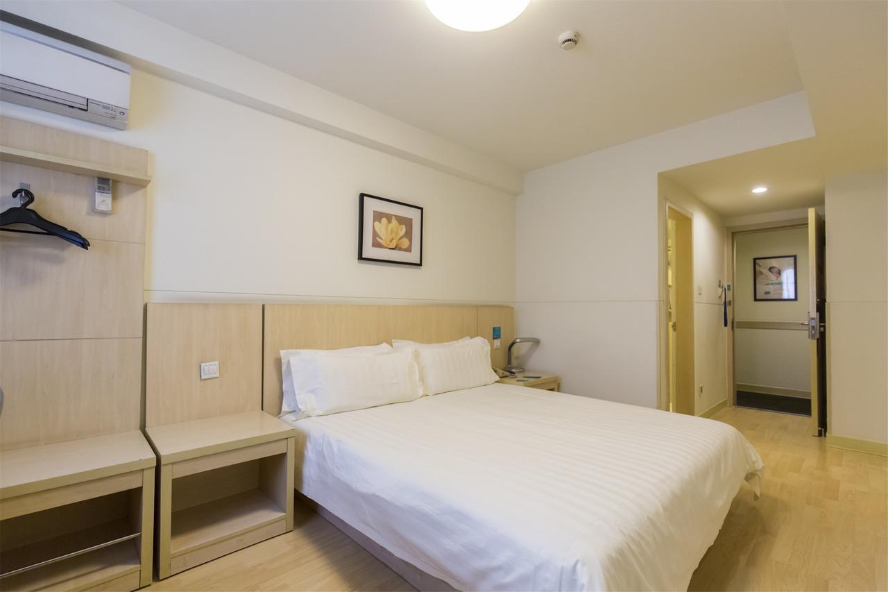 Jinjiang Inn Chengdu Chunxi Road Taiguli Hotel 외부 사진