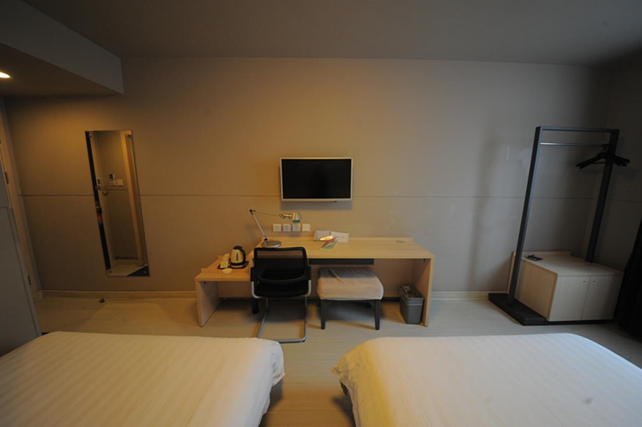 Jinjiang Inn Chengdu Chunxi Road Taiguli Hotel 외부 사진
