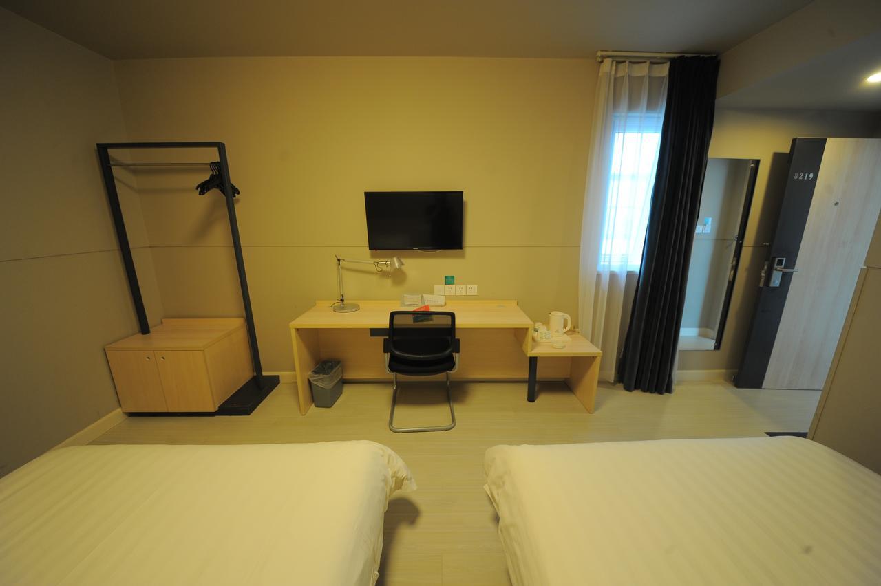 Jinjiang Inn Chengdu Chunxi Road Taiguli Hotel 외부 사진